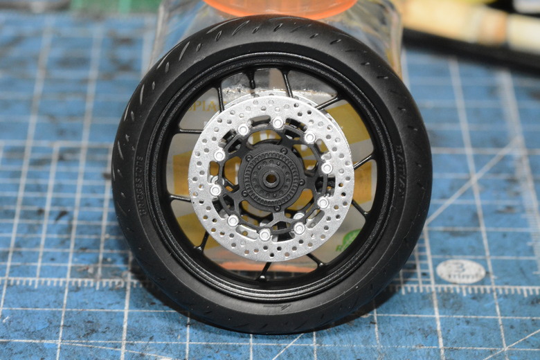 【模型製作】TAMIYA 1/12 HONDA CB1000F (圖多)