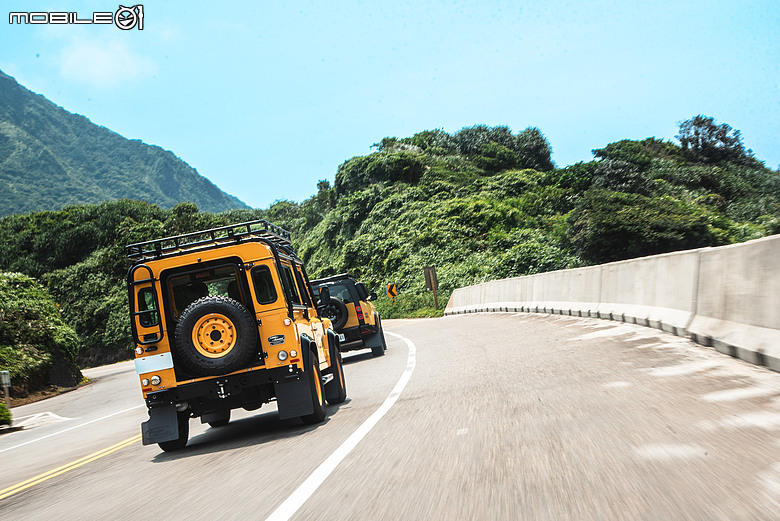 老靈魂與新科技的越野傳承｜Defender Trophy Edition遇上全台唯一90 Works V8 Trophy！