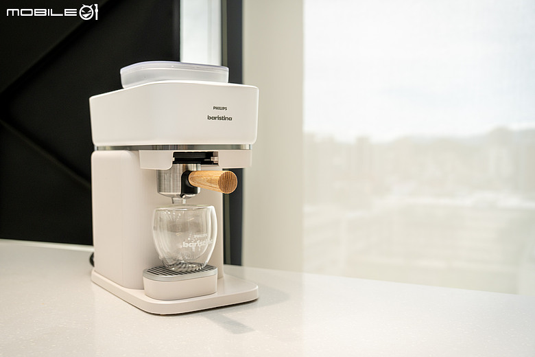 飛利浦 Philips Baristina 一滑即萃義式咖啡機開箱實測|一滑完成現磨咖啡,讓每天在家喝精品咖啡變得更簡單