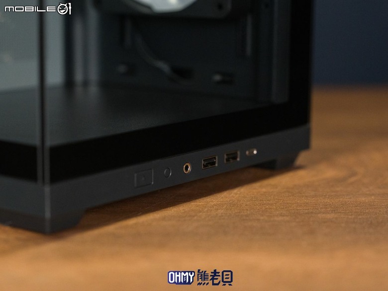 效能、價格我都要！君主 TG3海景機殼 ft. PureFlow ARGB 水冷散熱器
