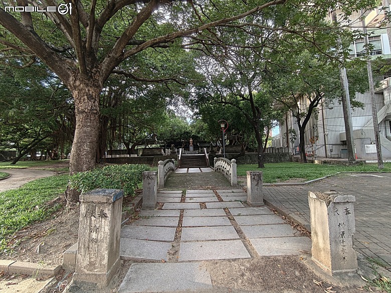 臺中公園、彰化銀行、臺中火車站 — 快閃臺中半天憶童年小旅行