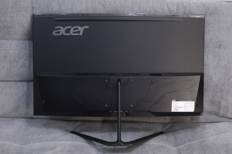 親民價格帶輕鬆擁有240Hz? Acer ED320Q W0開箱