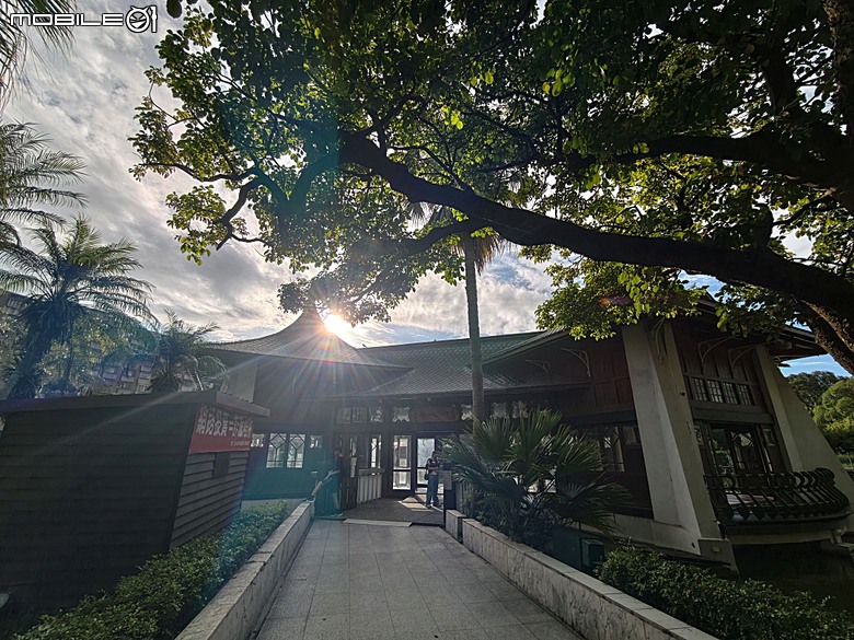 臺中公園、彰化銀行、臺中火車站 — 快閃臺中半天憶童年小旅行
