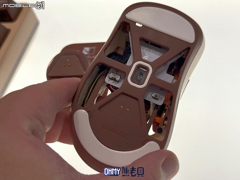 信仰喜+1 貓頭鷹聯名滑鼠 Pulsar Feinmann F01 Noctua Edition