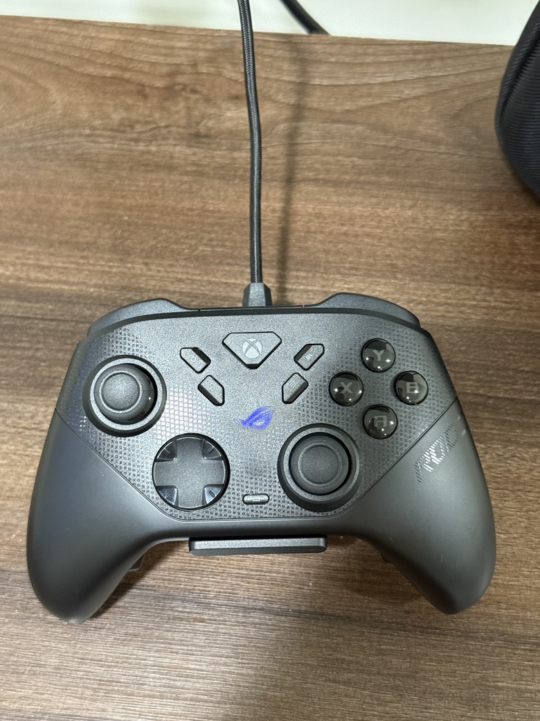 #開箱 ROG Raikiri II Xbox Wireless雷切2