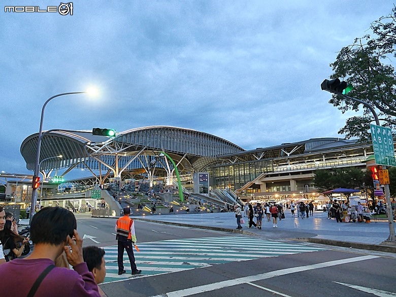 臺中公園、彰化銀行、臺中火車站 — 快閃臺中半天憶童年小旅行