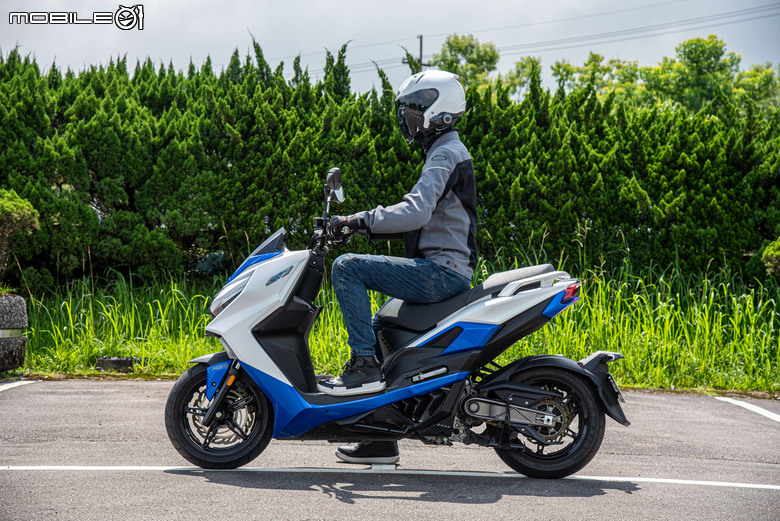 點我看大圖 KYMCO G7 試駕|電推輕量轉生,旗艦跑旅降臨
