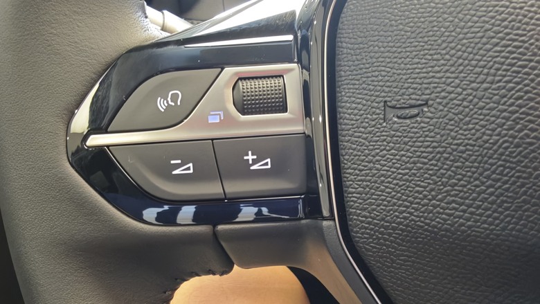 一個願望的實現 - Peugeot 208 小改款試駕