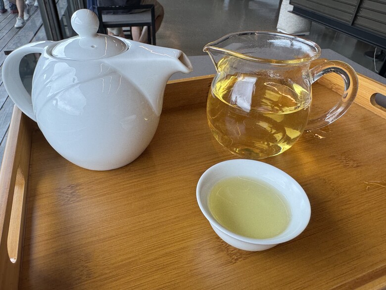 銅鑼半日遊懶人包！走進最 Chill 的綠意茶廠品茗，再爆吃超高 CP 值在地美食！