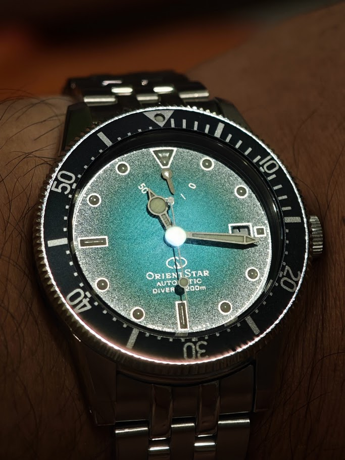 五十歲的兩隻新玩具-- Orient Star M42 龍泉洞 + Orient Mako 40 Snoopy 75th