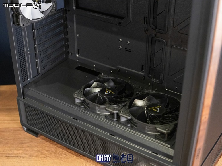 木紋成癮症？ANTEC P30 ARGB 機殼
