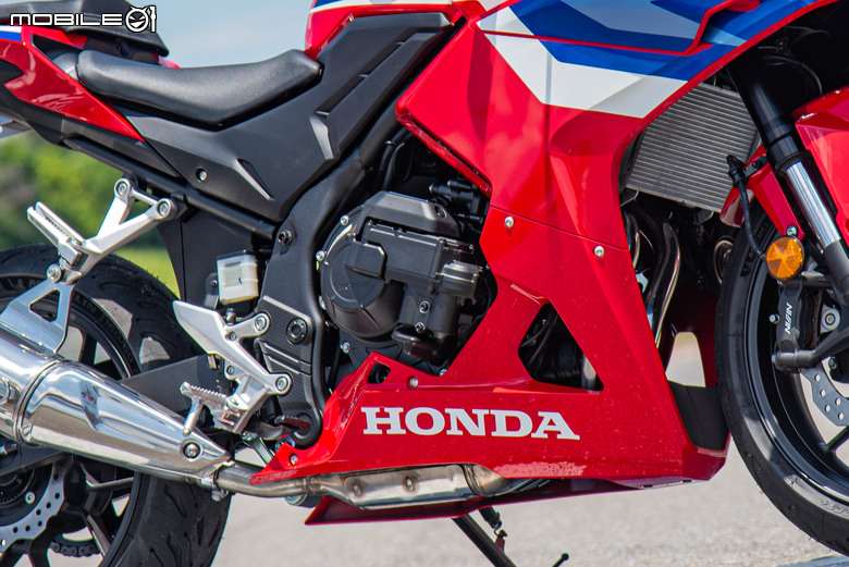 Honda CBR500R E-Clutch 賽道試駕｜非典型快排！另闢蹊徑的換檔體驗