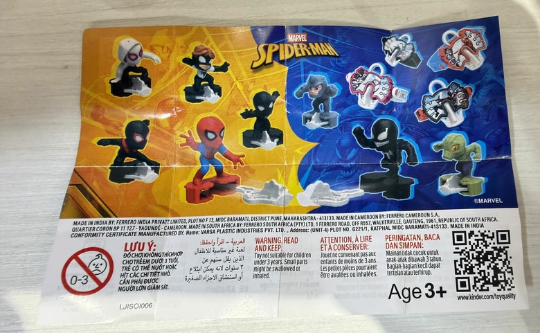 蜘蛛人迷注意!健達奇趣蛋 × MARVEL 蜘蛛人系列開箱|一盒3顆會抽到誰?
