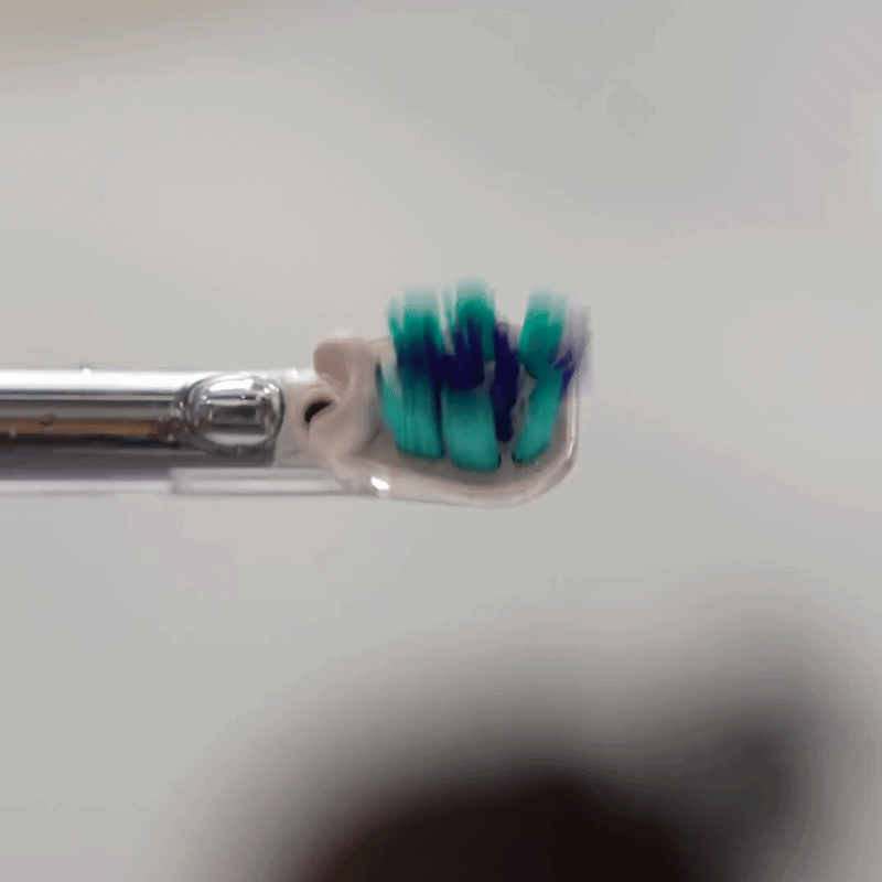 Dyson CameraJet 微鏡噴射電動牙刷登場｜牙刷也有鏡頭＋AI，還能自動噴射漱口水！高單價挑戰旗艦潔牙市場