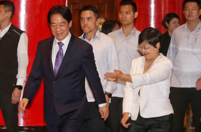 又要出國27天！僑委會委員長徐佳青嗆：涉國安、無可奉告