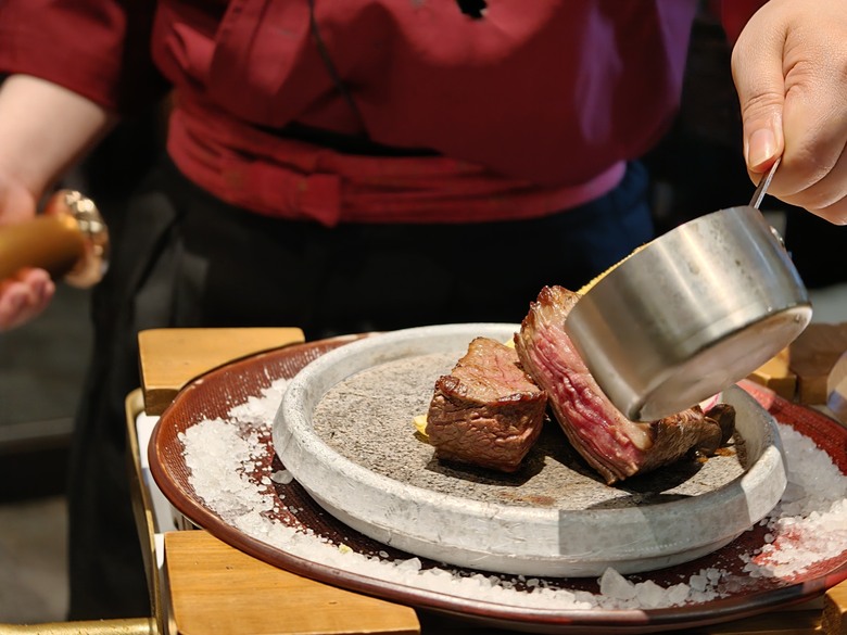 【食記】藝奇日式料理 高雄夢時代店 ｜餐點水準之上 服務細節差一點滿分