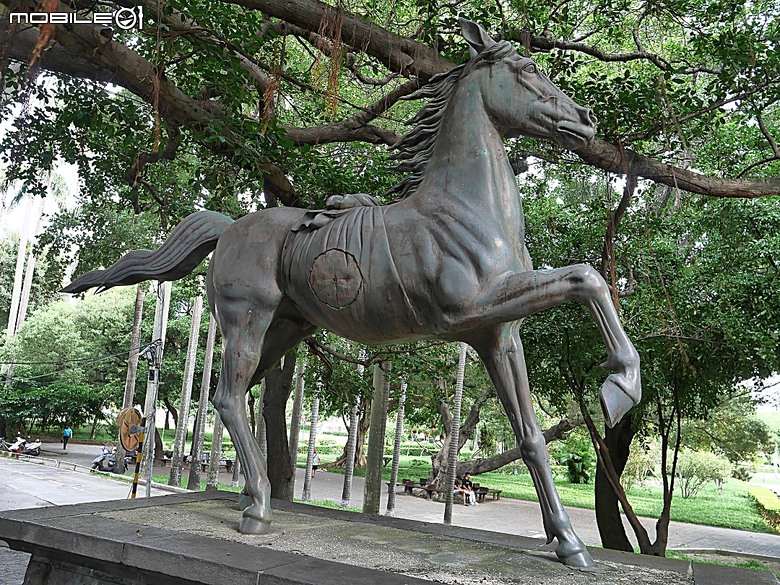 臺中公園、彰化銀行、臺中火車站 — 快閃臺中半天憶童年小旅行
