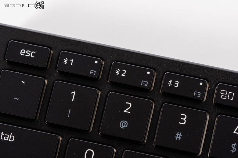 RAZER JORO 攜帶式遊戲鍵盤/BASILISK MOBILE 滑鼠開箱體驗 提供行動遊戲玩家更好的輸入操作選擇