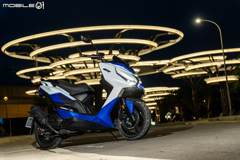 點我看大圖 KYMCO G7 試駕|電推輕量轉生,旗艦跑旅降臨