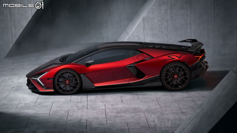 Lamborghini Revuelto SV 身擁史上最強性能|限量1963輛、高達1065匹的動力表現!