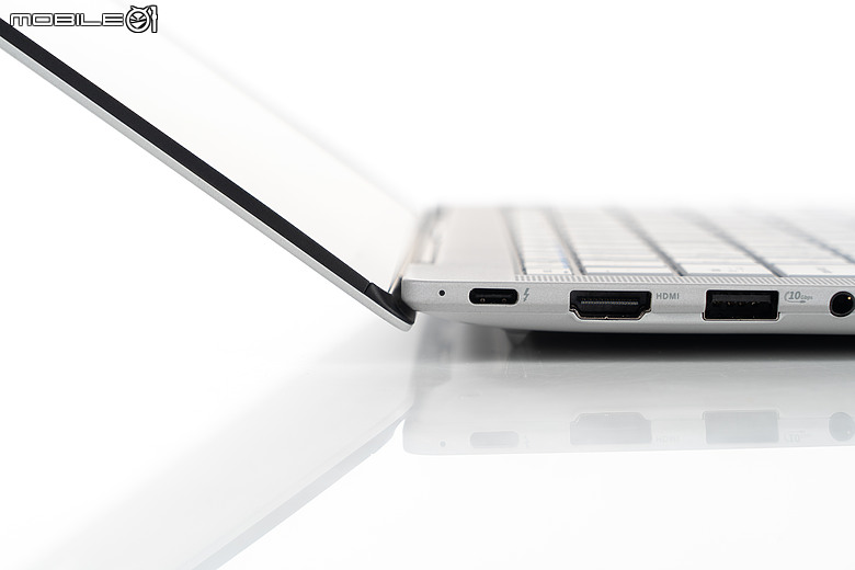 ASUS ExpertBook Ultra 體驗|首搭 3K Tandem OLED 的極輕 AI 商務旗艦!