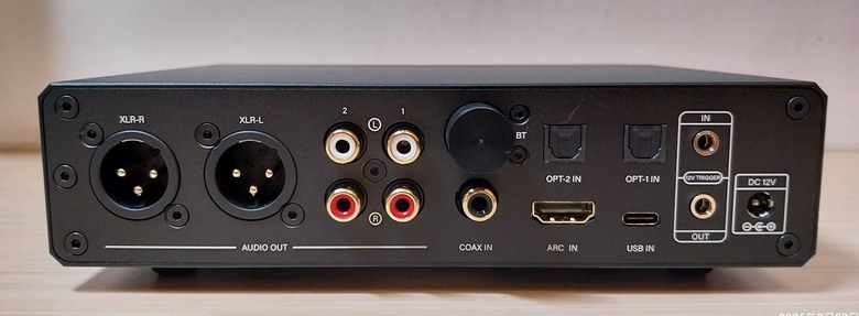 ESS ES9039Q2M/AKM AK4493S 雙解碼晶片+無線藍牙DAC Aiyima D20開箱