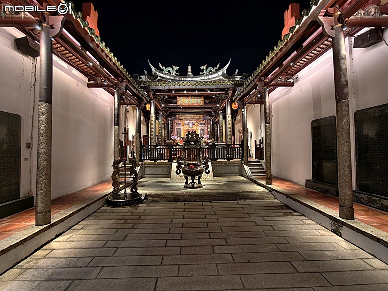 赤崁樓、祀典武廟、祀典大天后宮、開基靈祐宮、開基天后宮…,還有阿江炒鱔魚與成功路米糕 — 臺南市區國定古蹟之一夜遊不完