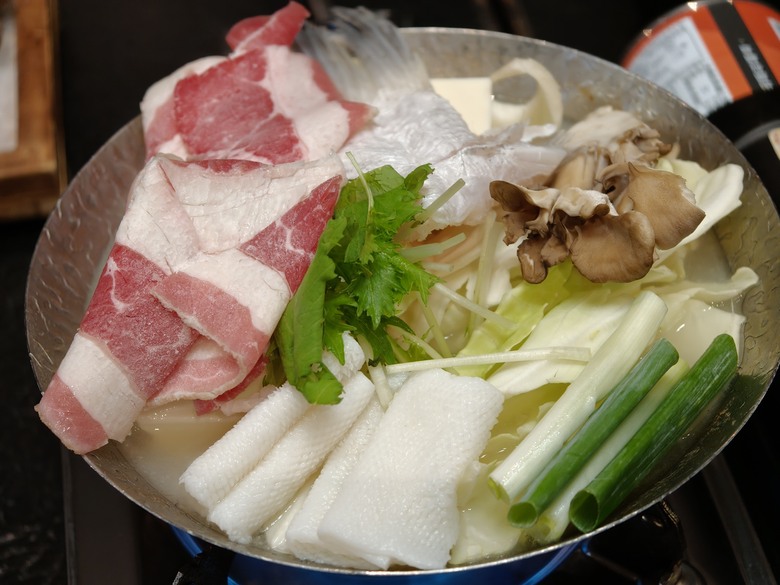 【食記】藝奇日式料理 高雄夢時代店 ｜餐點水準之上 服務細節差一點滿分