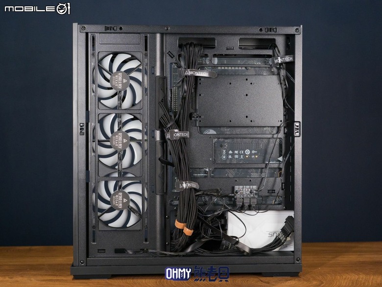 效能、價格我都要！君主 TG3海景機殼 ft. PureFlow ARGB 水冷散熱器