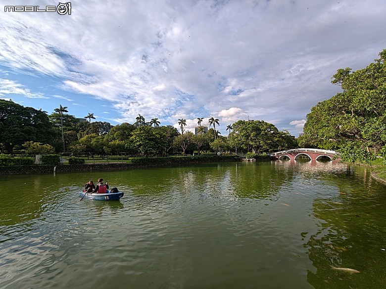 臺中公園、彰化銀行、臺中火車站 — 快閃臺中半天憶童年小旅行