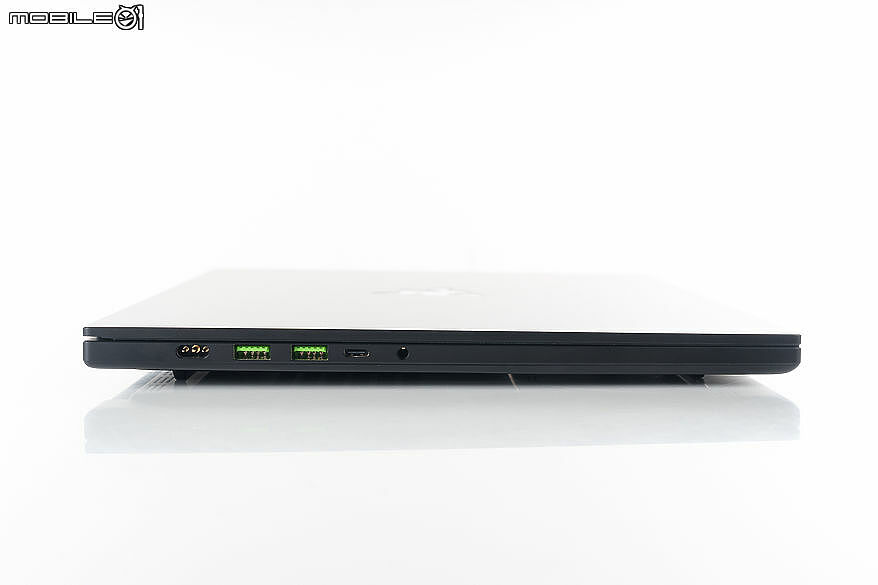 Razer Blade 16(2026) 測試報告｜無需妥協的輕薄與強效