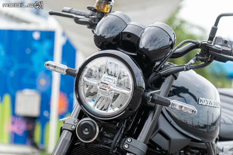 點我看大圖 KAWASAKI Z900RS 黑球試駕|經典好球不退色,只隨時間淬鍊