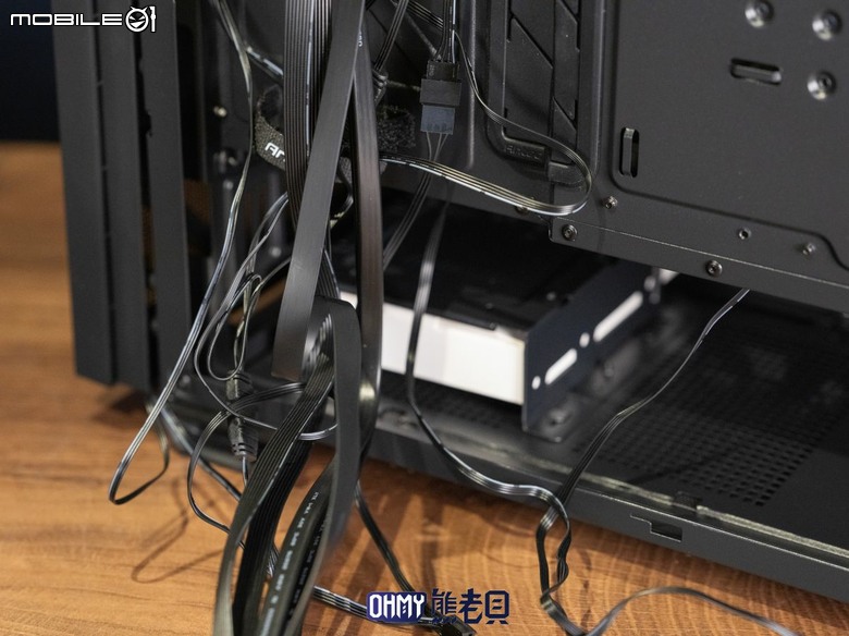 木紋成癮症？ANTEC P30 ARGB 機殼