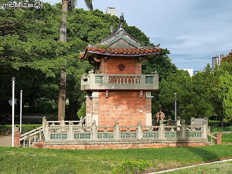臺中公園、彰化銀行、臺中火車站 — 快閃臺中半天憶童年小旅行