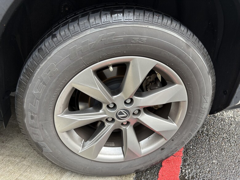 點我看大圖 Bridgestone ALENZA LX100 台製心得|RX300輪胎怎麼選?