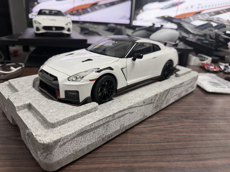 [開箱]1/18 Nissan GT-R Nismo R35 2022
