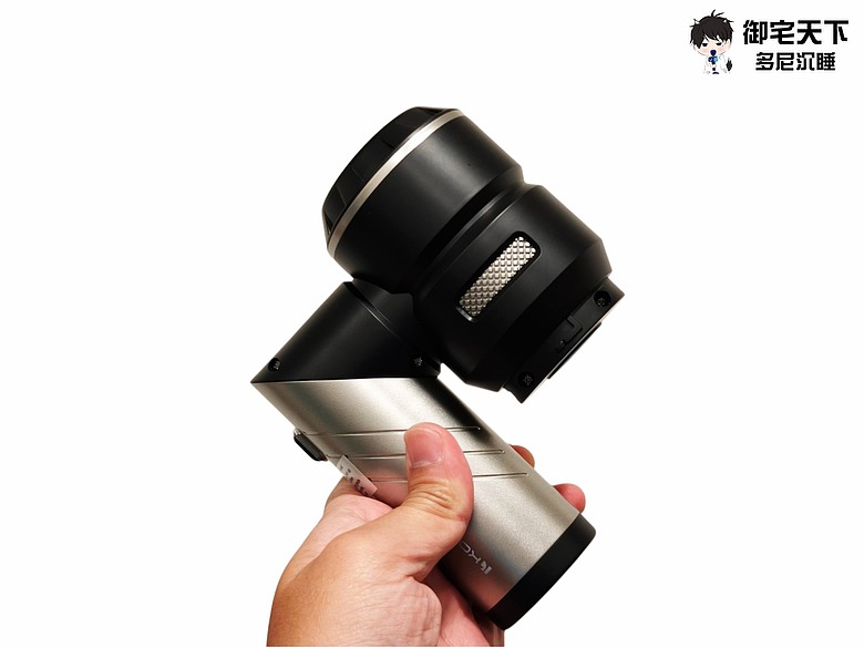 開箱｜【KOCA科卡】Dusty Mini 1 無線手持吸塵器 - 小坪數房間、辦公桌、車家都適用，能吹、能吸兩用清潔神器！