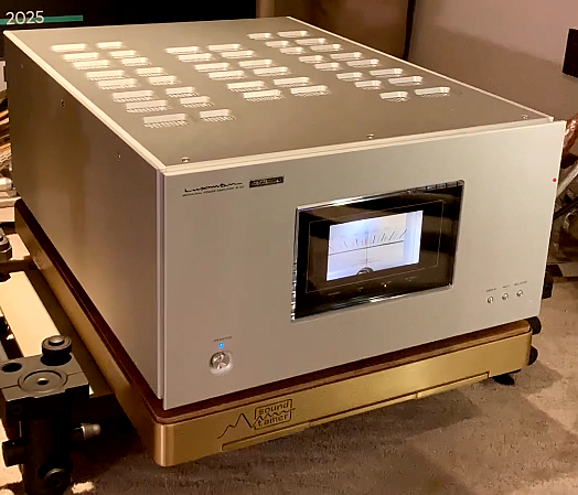 點我看大圖 君悅音響展2nd巡禮,LUXMAN B-100除了大還是大