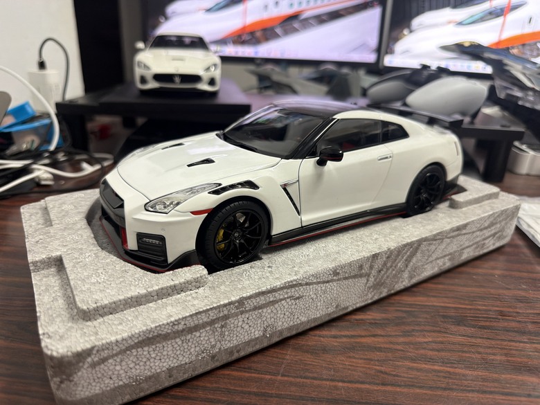 [開箱]1/18 Nissan GT-R Nismo R35 2022