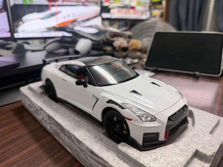[開箱]1/18 Nissan GT-R Nismo R35 2022