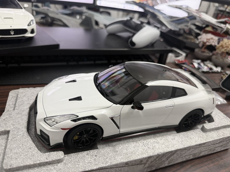 [開箱]1/18 Nissan GT-R Nismo R35 2022