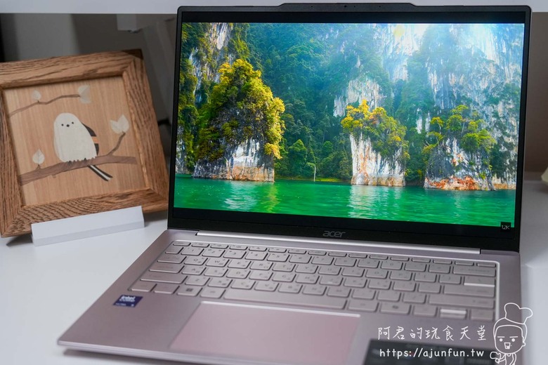 【開箱評測】Acer Swift Air 14 SFA14-71M-594B｜約1kg、2.8K OLED、32GB 記憶體值得買嗎？