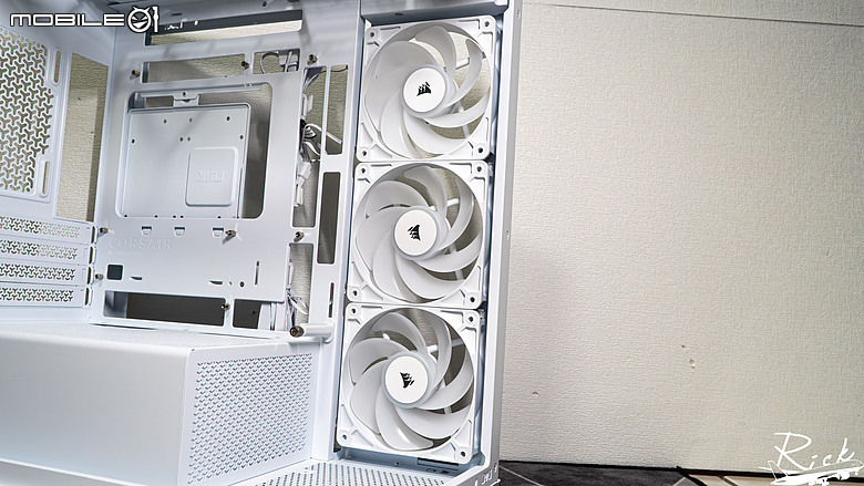 【開箱】賊船MATX海景殼 | CORSAIR 2800X RS-R ARGB WEHITE