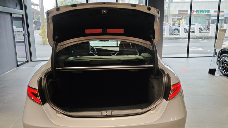 桃園荃程汽車參訪 - 依照Stellantis Brand House 全球規範打造之亞太區第二座據點