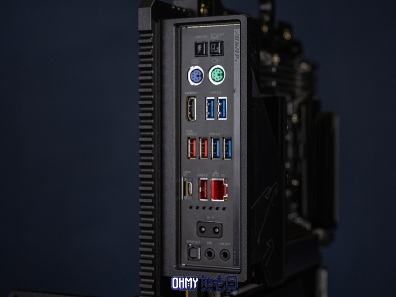 40週年超頻特仕板 技嘉 X870 AORUS INFINITY