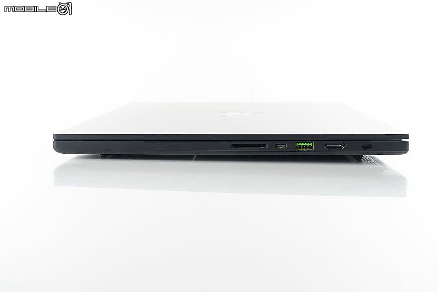 Razer Blade 16(2026) 測試報告｜無需妥協的輕薄與強效