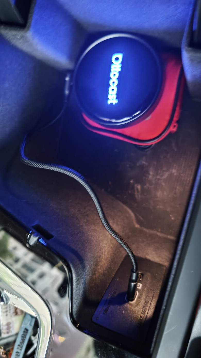 我的車載智能娛樂系統 - Ottocast OttoAibox P3 Pro 開箱分享~
