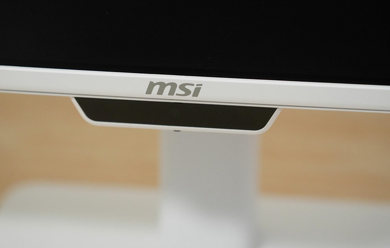 MSI PRO MAX 271UPXW12G開箱實測：4K QD-OLED、M-Mate支援MacOS、彩通認證，視覺升級最佳選擇！