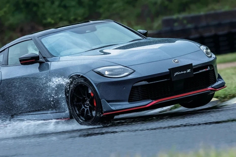 日規 Nissan Fairlady Z 小改款上市　NISMO加入6速手排，GT-R煞車同步下放