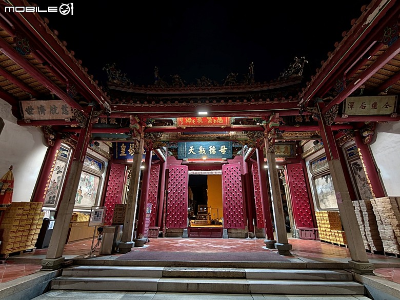 赤崁樓、祀典武廟、祀典大天后宮、開基靈祐宮、開基天后宮…,還有阿江炒鱔魚與成功路米糕 — 臺南市區國定古蹟之一夜遊不完